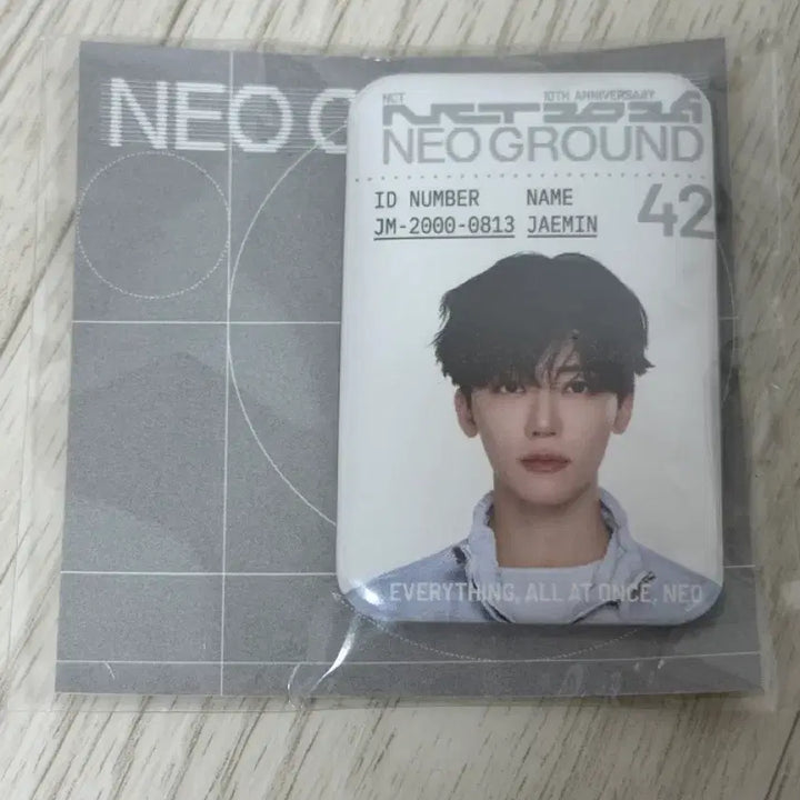 [BUNJANG] NCT Neo Ground 10th Anniversary Jaehyun Gacha Badge / NCT 엔시티 10주년 네오 그라운드 팝업 재민 가챠 뱃지 양도