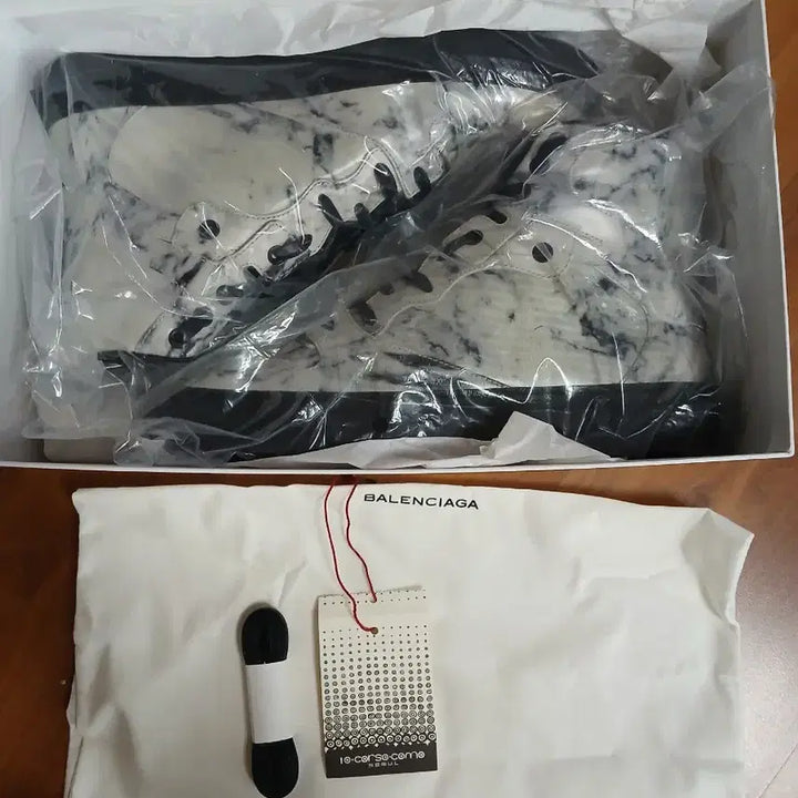 [BUNJANG] Balenciaga Marble High-Top Sneakers Size 40 / 발렌시아가 마블 하이탑 40사이즈