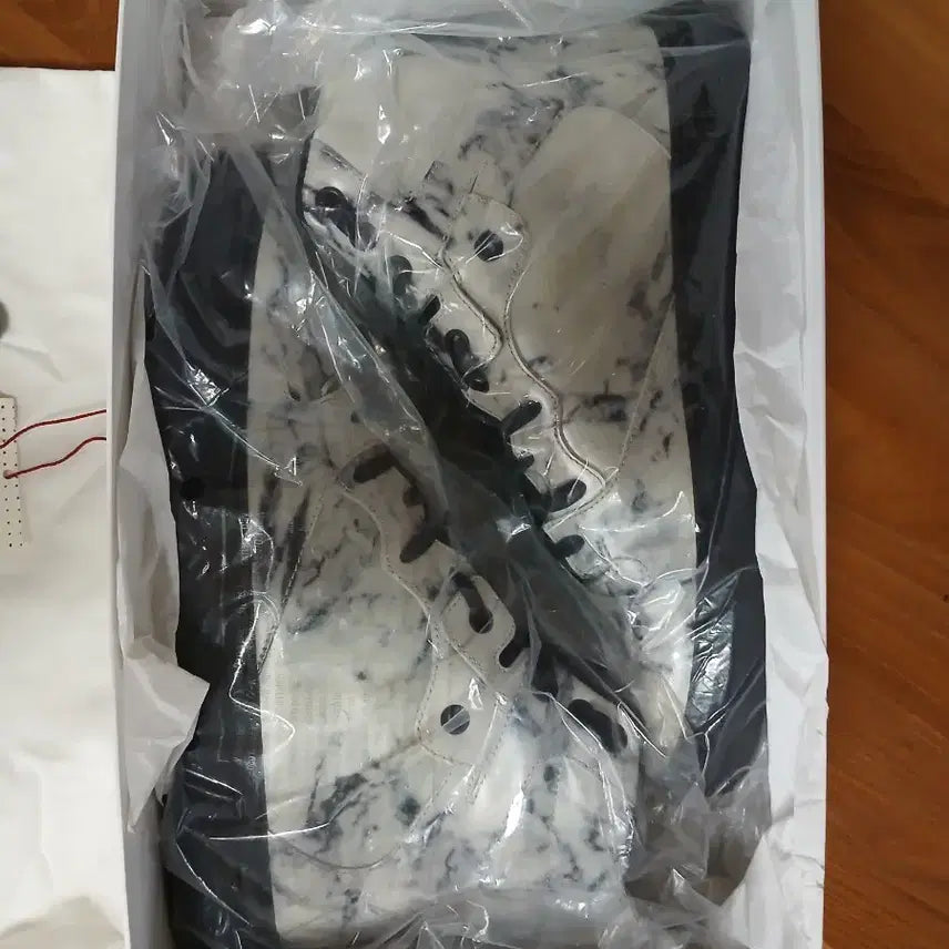 [BUNJANG] Balenciaga Marble High-Top Sneakers Size 40 / 발렌시아가 마블 하이탑 40사이즈