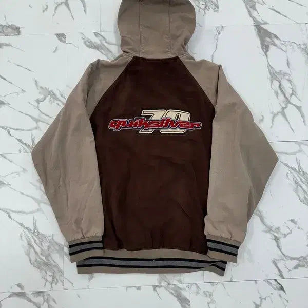 [BUNJANG] Quiksilver Colorblock Logo Hoodie Zip-Up Jacket / 퀵실버 배색 로고 후드집업