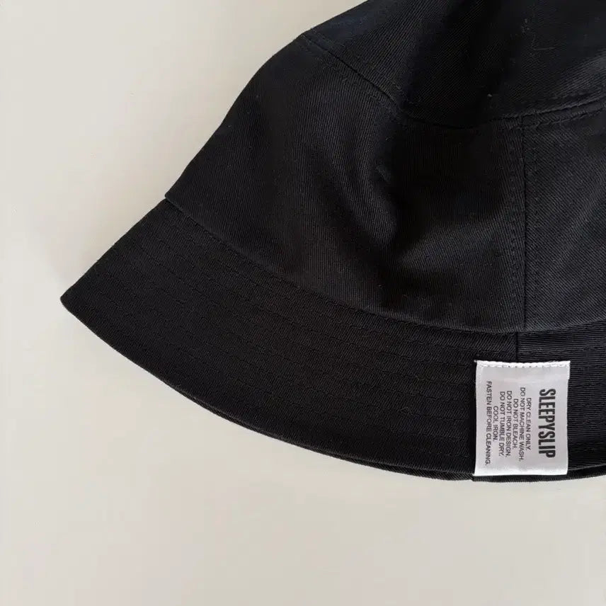 [BUNJANG] Sleepy Sleep Bucket Hat / 슬리피슬립 버킷햇
