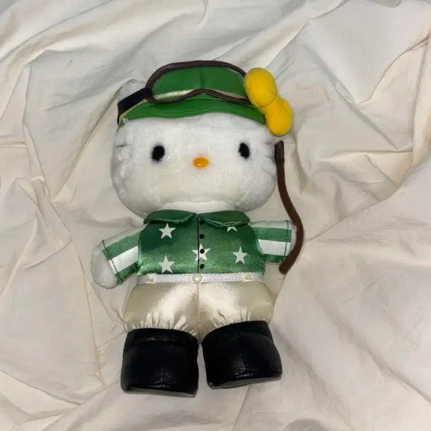 [BUNJANG] 1999 Hello Kitty Taiki Racing Sanrio Plush Doll / 2003년 극희귀 고전 키티 타이키 레이싱 산리오 인형