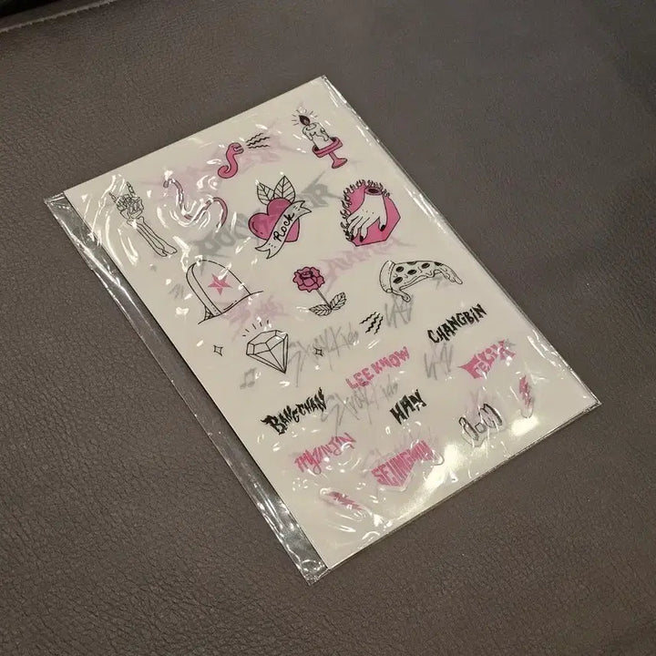 [BUNJANG] Stray Kids Rockstar Tattoo Sticker Official Goods / 스트레이키즈 스키즈 락스타 락 타투 스티커 팝업 공식 굿즈 미개봉 새상품