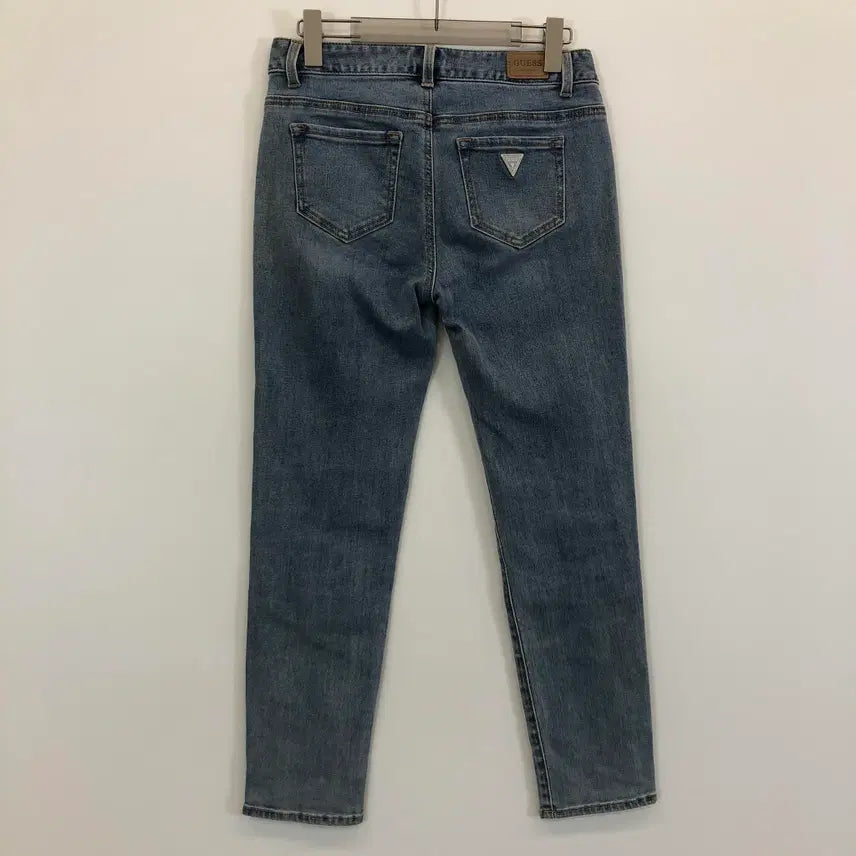 [BUNJANG] Guess Leather Patch Light Blue Denim Jeans 29 Inch / 게스 레더패치 중청 데님진 29 인치