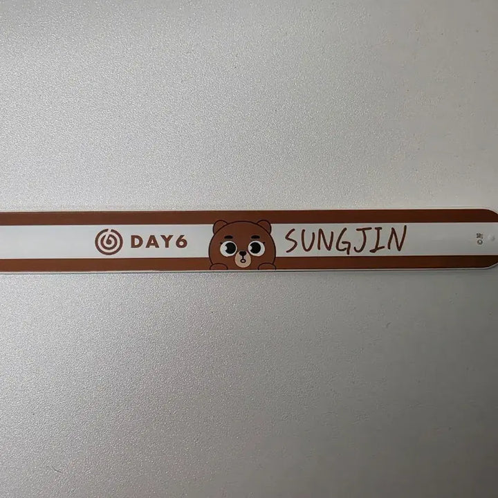 [BUNJANG] Day6 Random One Touch Band Japan MD Forever Young Photocard / 데이식스 랜덤 원터치 밴드 방 일본MD포에버영