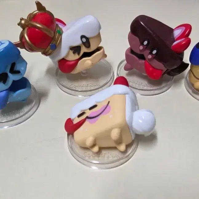[BUNJANG] Cookie Run Kingdom Cake Dog Figures Set (5 Types) / [원가이하] 쿠키런 케이크들개 5종 일괄 판매합니다