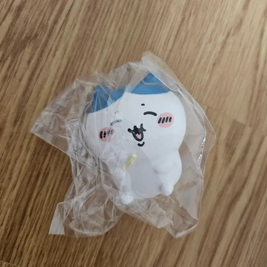 [BUNJANG] Chiikawa Hachiware Figure / 치이카와 하치와레 피규어