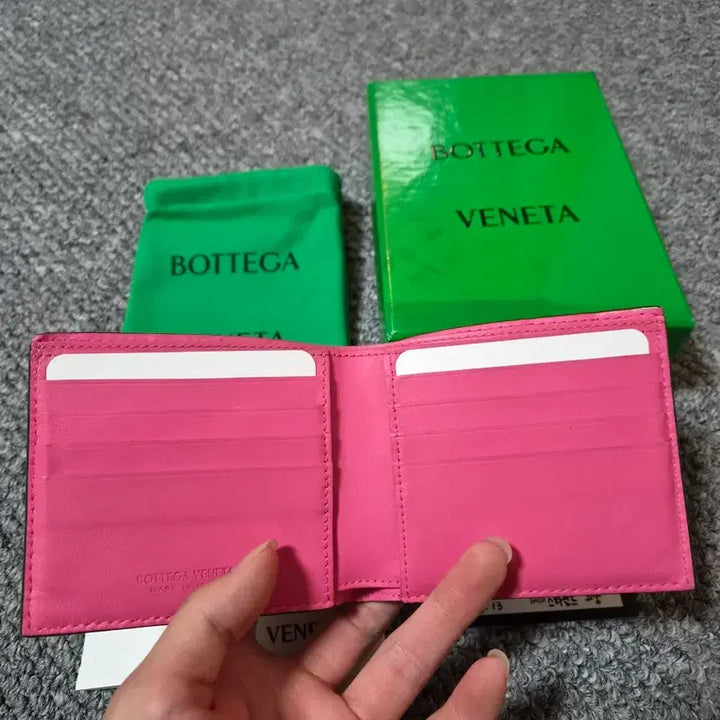 [BUNJANG] Bottega Veneta Intrecciato Bifold Wallet / 보테가베네타 인트레치아토 투톤 반지갑
