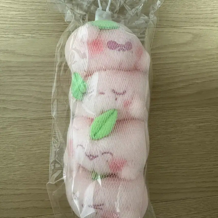 [BUNJANG] Jaehyun Peach Doll Sealed / 재현 복숭아 인형 피치돌 미개봉 팬콘거래가능