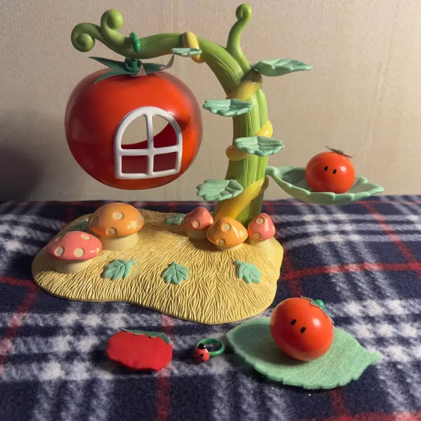 [BUNJANG] Sylvanian Families Sleepy Forest Tomato Old Figure / 실바니안 잠자는 숲속의 토마토 올드 피규어