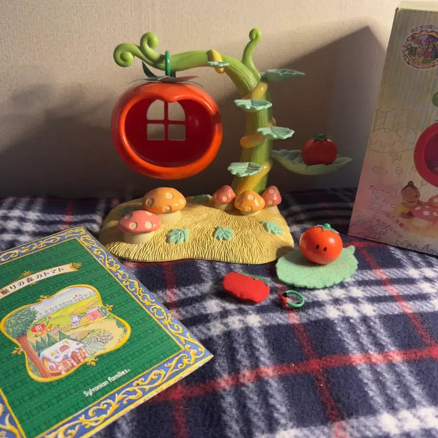 [BUNJANG] Sylvanian Families Sleepy Forest Tomato Old Figure / 실바니안 잠자는 숲속의 토마토 올드 피규어