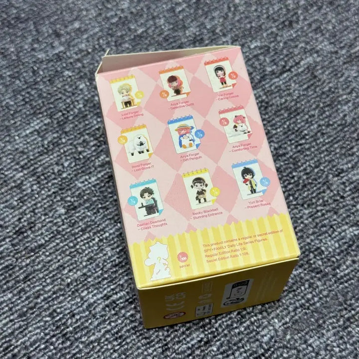 [BUNJANG] Pop Mart Spy x Family Anya Forger Penguin Gift Figure (Sealed) / 미개봉) 팝마트 스파이패밀리 아냐포저 펭귄선물