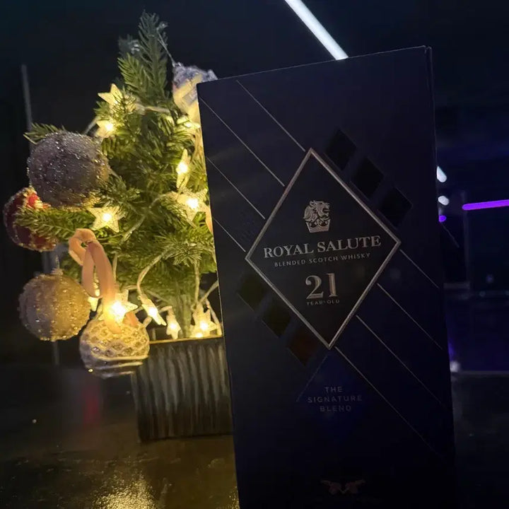 [BUNJANG] Royal Salute 21 Year Old Signature Blend Whisky Empty Bottle &amp; Box Set / 로얄 살루트 21년산 위스키 (공병+박스)세트