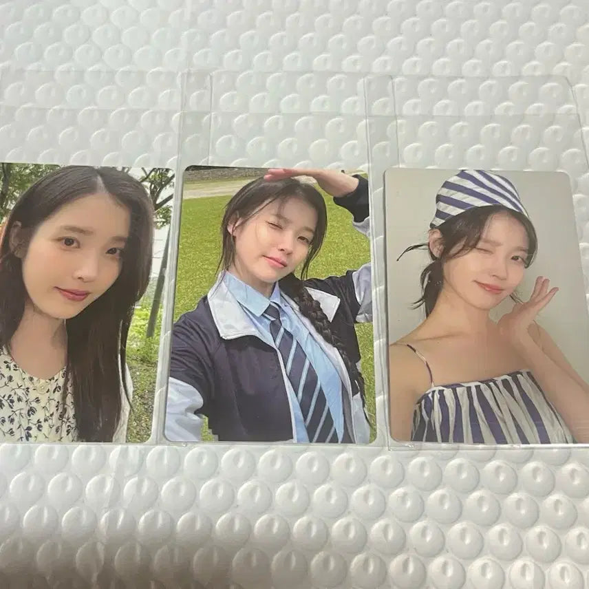 [BUNJANG] IU (Full Name) "Flower Bookmark" Photocard 3-Set / IU 아이유 꽃갈피 포카 3장 세트