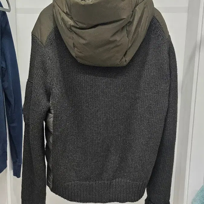 [BUNJANG] CP Company Lens Applique Knit Mix Padded Jacket / CP컴퍼니 렌즈와펜 니트 믹스패딩~48