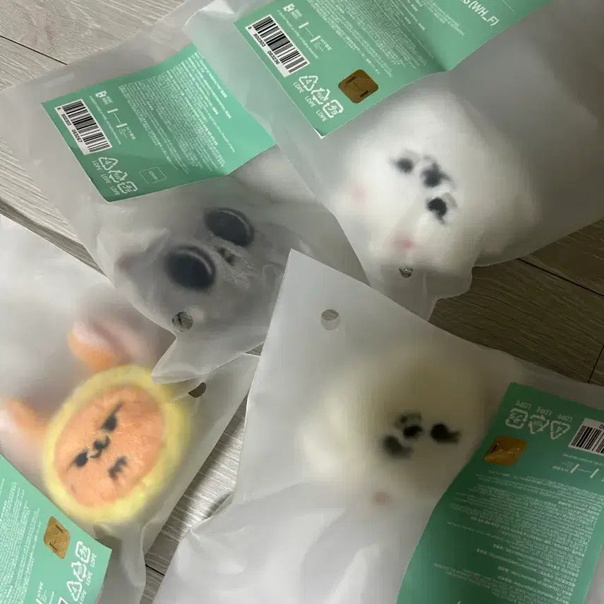 [BUNJANG] TXT (TOMORROW X TOGETHER) Bullatou Plush Face Keyring / 투바투 투모로우바이투게더 인형 뿔바투 페이스키링 양도 판매