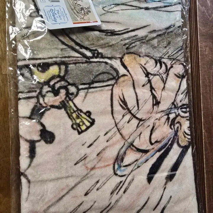 [BUNJANG] Japan Disney Exhibition Towel (Sealed) / 일본 디즈니 전시회 타올(미개봉)
