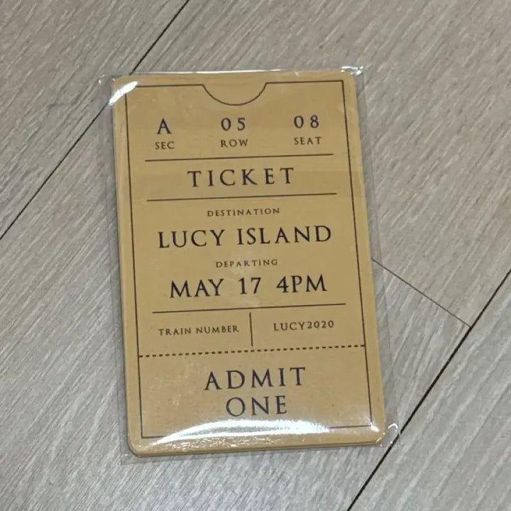 [BUNJANG] Lucy Island Concert Final Day Admission Photocard / 루시 섬콘 막콘 입장 포카