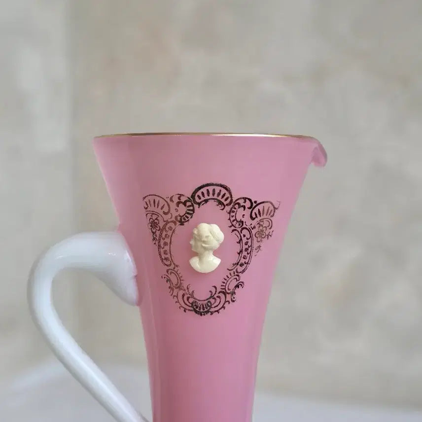 [BUNJANG] French Vintage Pink Opaline Jug Vase with Hand-Painted Gold Decoration / 프랑스 빈티지 핑크 오팔린 저그 화병 / 핸드페인팅 골드 장식
