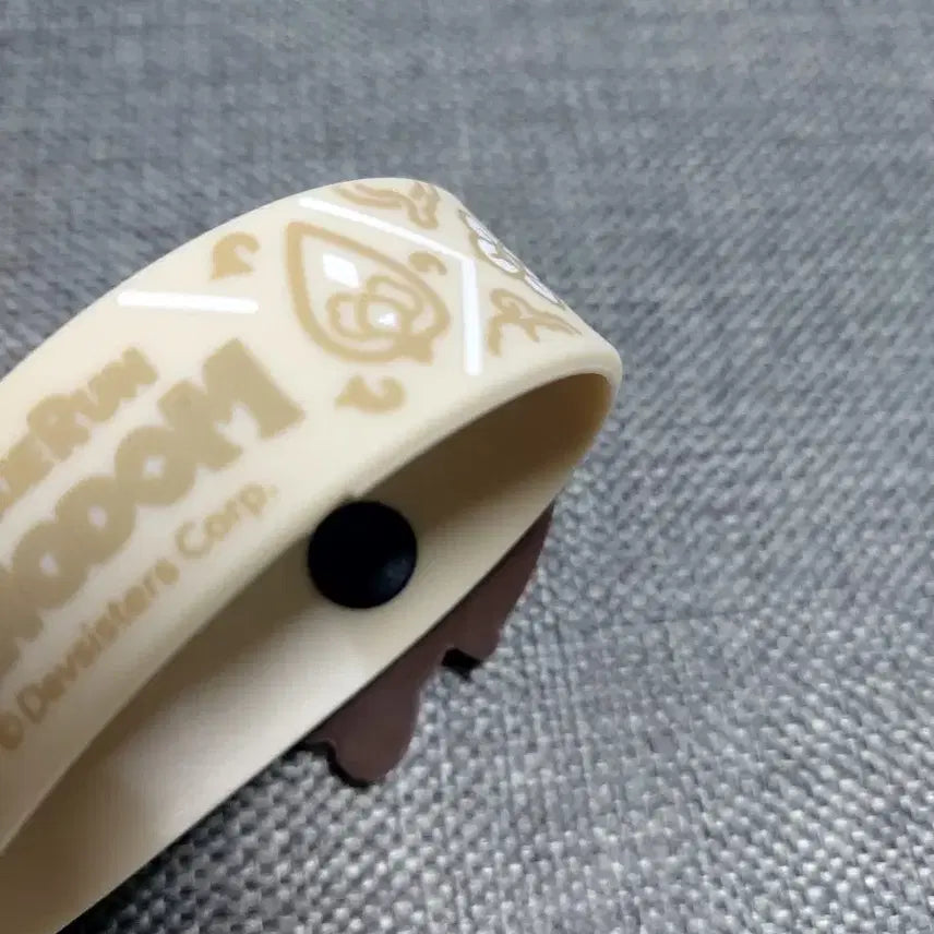 [SOLD OUT] (2번째 사진 하자 주의)쿠키런 킹덤 미스틱플라워 쿠키 팔찌
