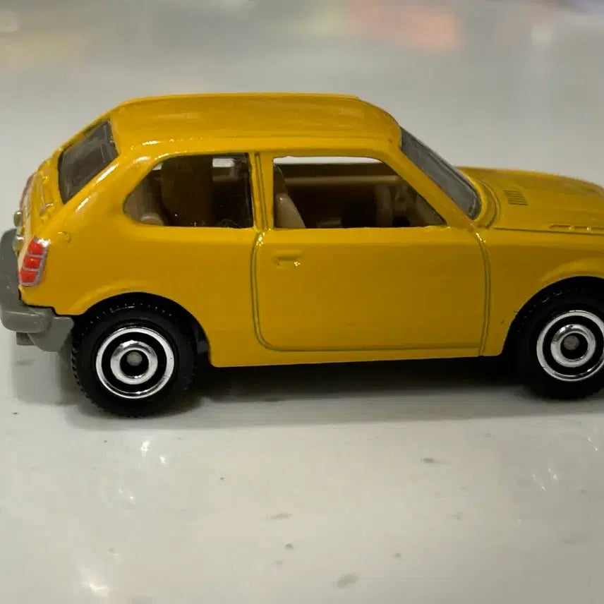 [BUNJANG] Matchbox 1976 Honda Civic CVCC Yellow / 매치박스 1976 혼다 시빅 CVCC 노랑색