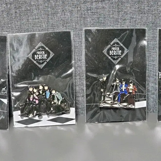 [BUNJANG] Musical "The Beastie" 2017 &amp; 2020 Badge Set / 뮤지컬 비스티 2017, 2020 뱃지