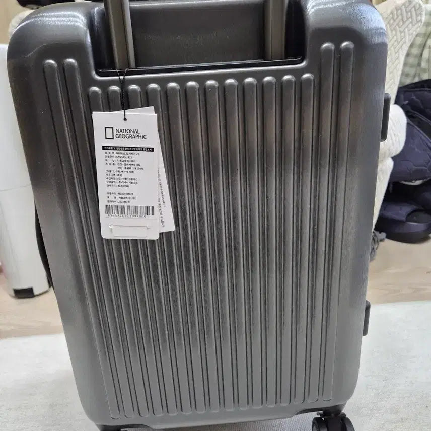 [BUNJANG] National Geographic Trevia 20-inch Carry-on Luggage (Charcoal) / 내셔널지오그래픽 캐리어 트레비아 20인치 기내용 새제품 (차콜)