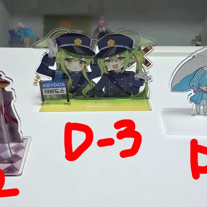 [BUNJANG] Blue Archive Acrylic Diorama Stand Display / 블루아카이브 아크릴 스탠드 디오라마 전시품 (미유)팝니다!