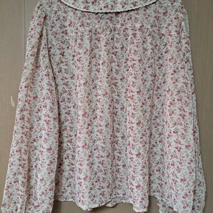 [BUNJANG] Sorridere Flower Pattern Blouse / Sorridere 플라워 패턴 블라우스 카라 일본 빈티지