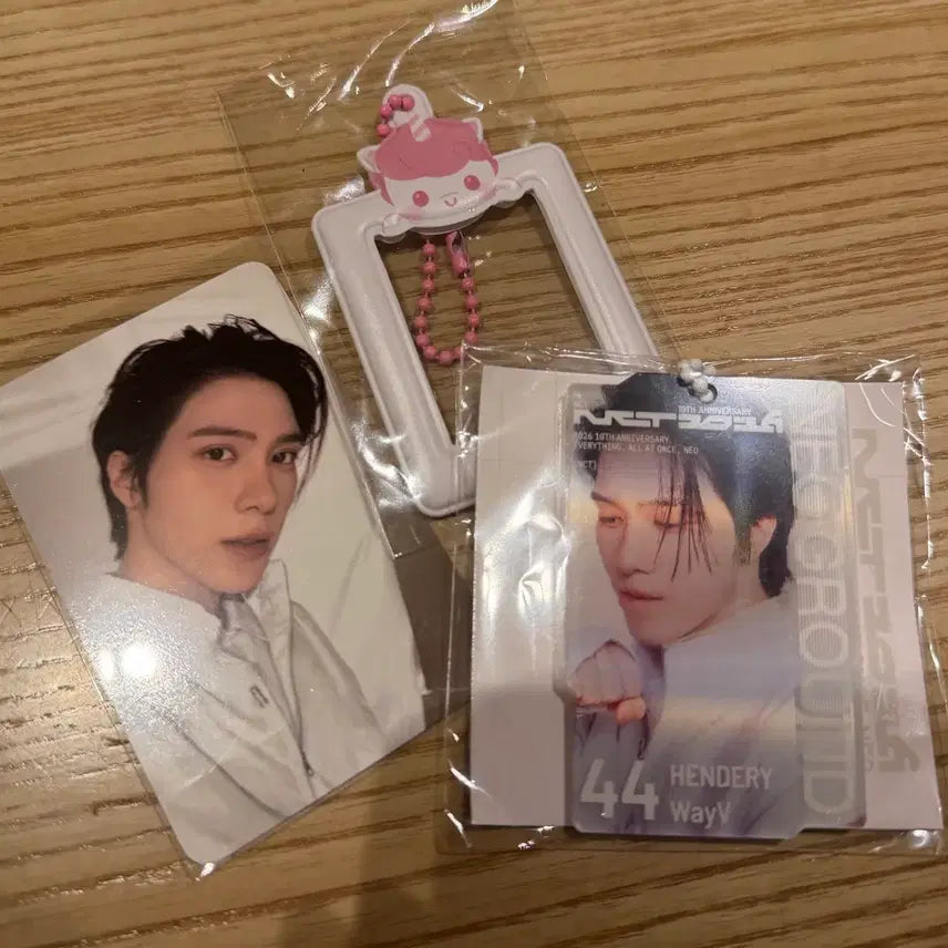 [BUNJANG] NCT 10th Anniversary Neo City WayV Hendery Photocard Bundle Set / 엔시티10주년 네오그라운드 wayv 웨이션 헨드리