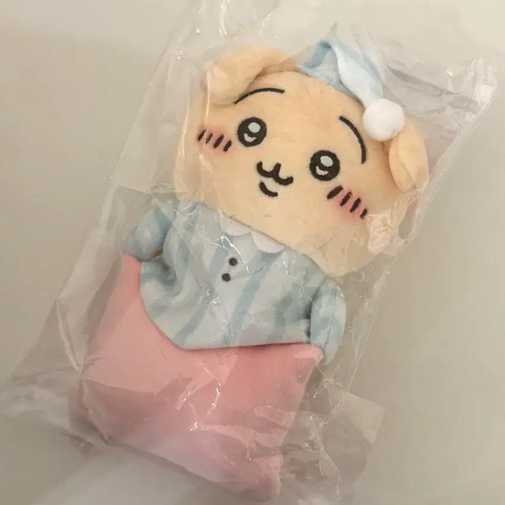[BUNJANG] Chiikawa Usagi Pajama Monitor Desktop Plush / (새상품) 치이카와 우사기 오야스미 잠옷 모니터 데스크탑 인형