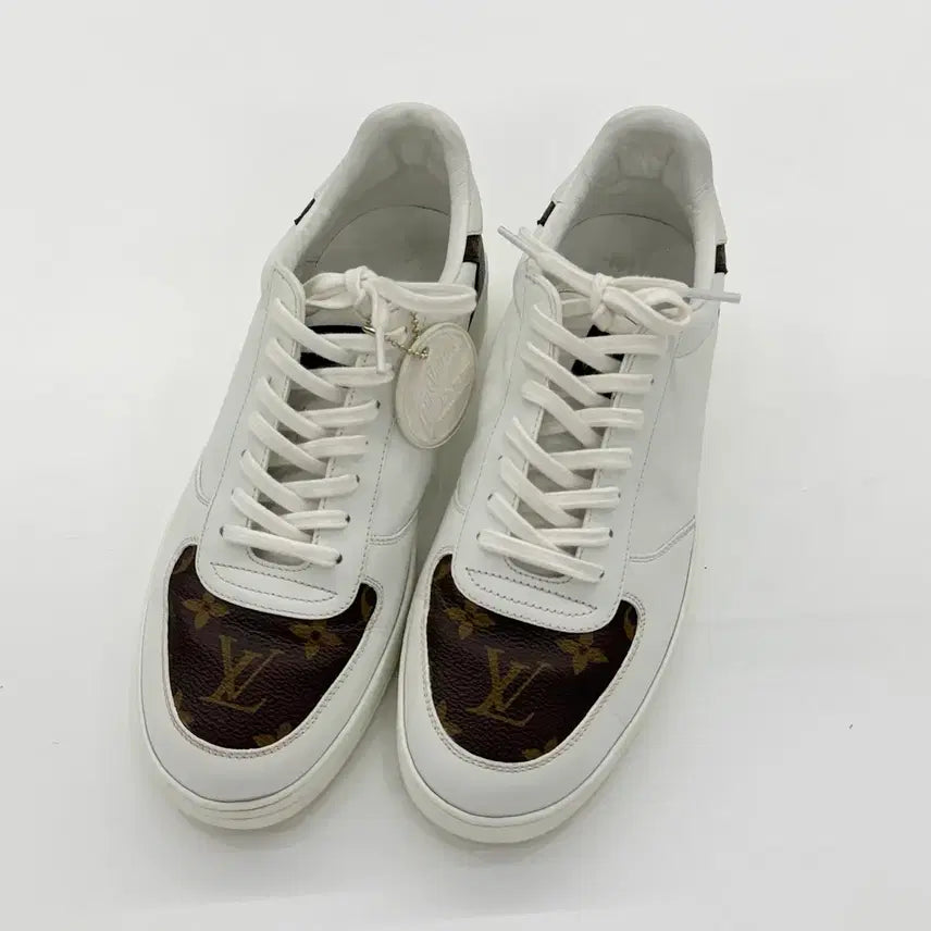 [BUNJANG] Louis Vuitton Rivoli Sneakers Size 6 / { 6 } 루이비통 리볼리 스니커즈