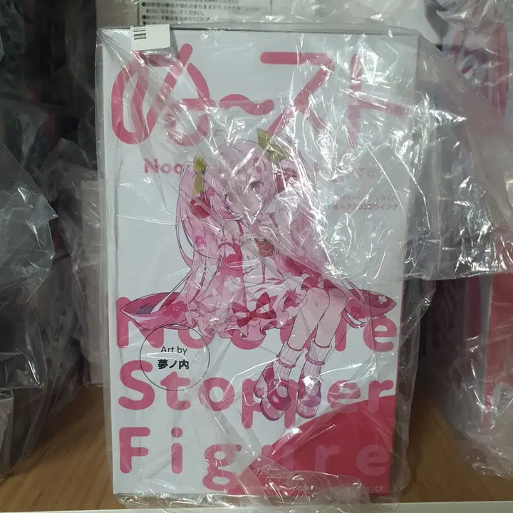[BUNJANG] FURYU Vocaloid Hatsune Miku Sakura Miku 2025 Wink Figure / 하츠네 미쿠 후류 누들스토퍼 사쿠라 미쿠 2025 윙크 피규어