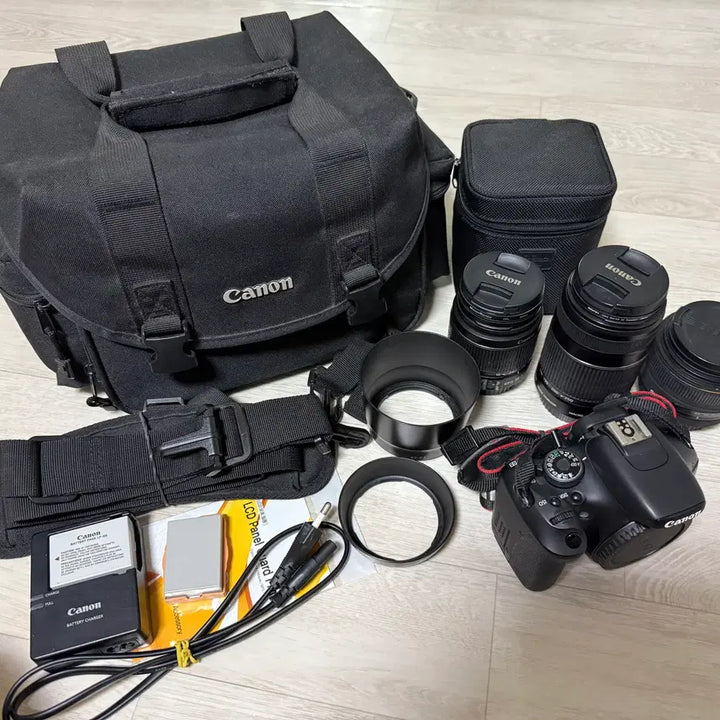 [SOLD OUT] 캐논 EOS 600D DSLR 풀세트 판매 / 렌즈 3개 / 가방 배터리