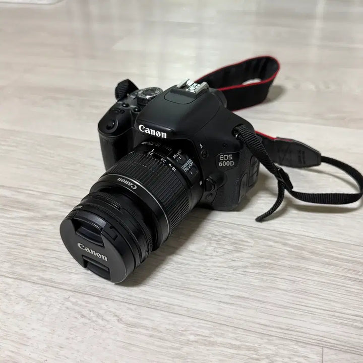 [SOLD OUT] 캐논 EOS 600D DSLR 풀세트 판매 / 렌즈 3개 / 가방 배터리