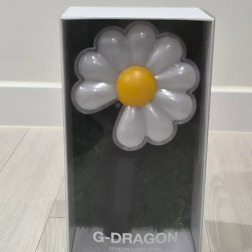 [BUNJANG] G-Dragon Daisy Bong Lightstick / 지드래곤 지디 응원봉 데이지봉