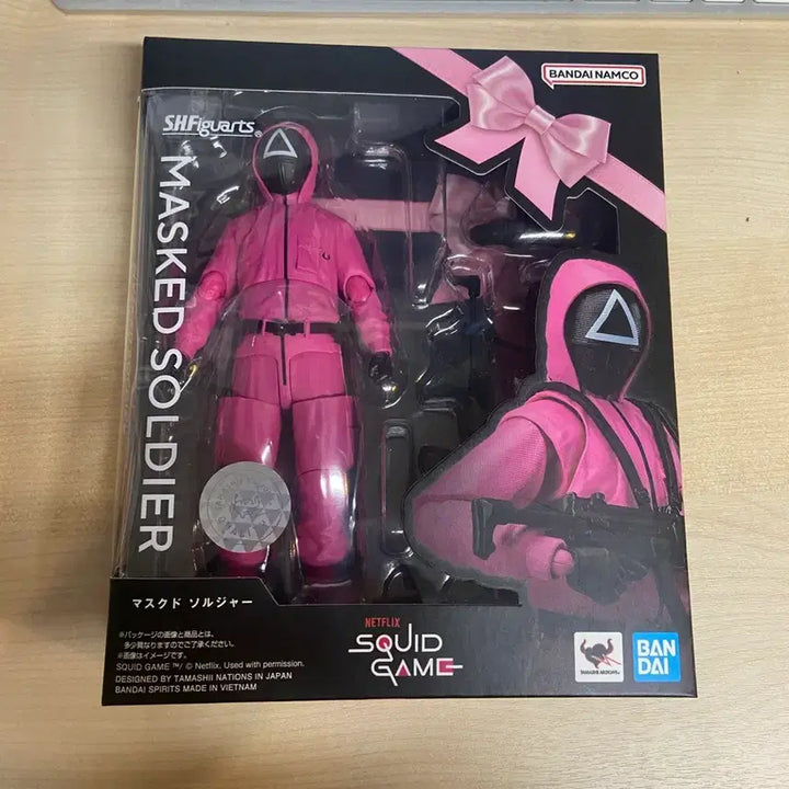 [BUNJANG] Bandai S.H.Figuarts Squid Game Soldier Action Figure / 반다이 S.H.Figuarts 오징어게임 병사 피규어