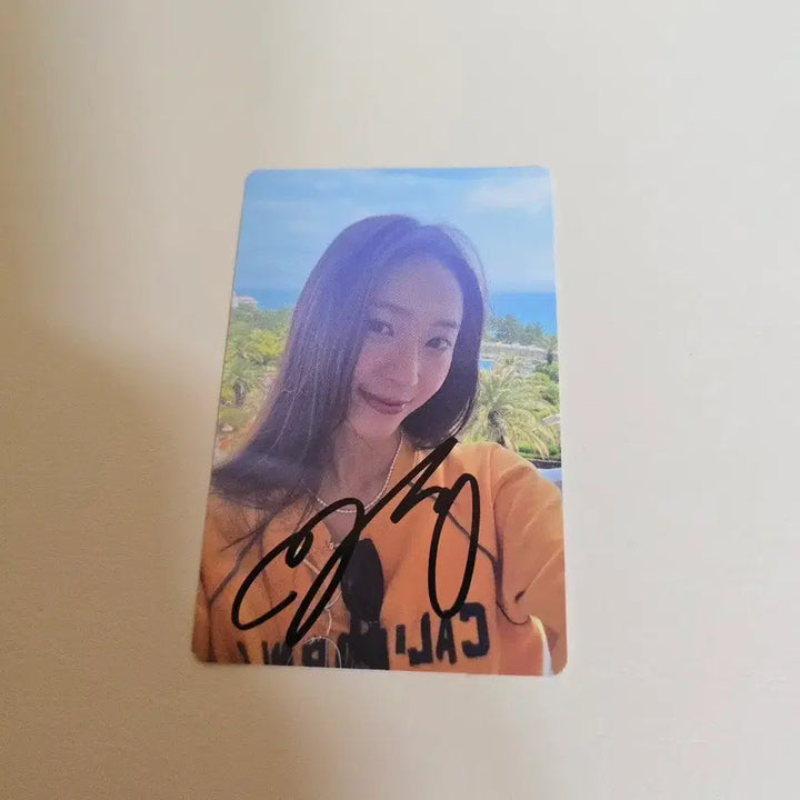 [BUNJANG] f(x) Krystal Jung Soojung Autographed Shin-chan Photocard / 에프엑스 크리스탈 정수정 친필싸인 짱구 포토카드 팝니다