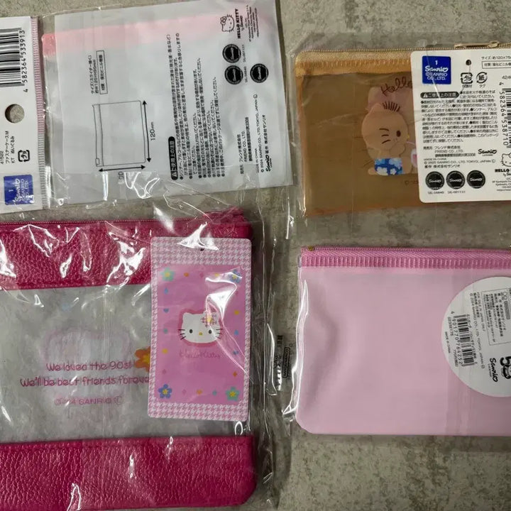 [BUNJANG] Sanrio Kitty PVC Pouch Set (4 Types) / 산리오 키티 pvc파우치4종세트