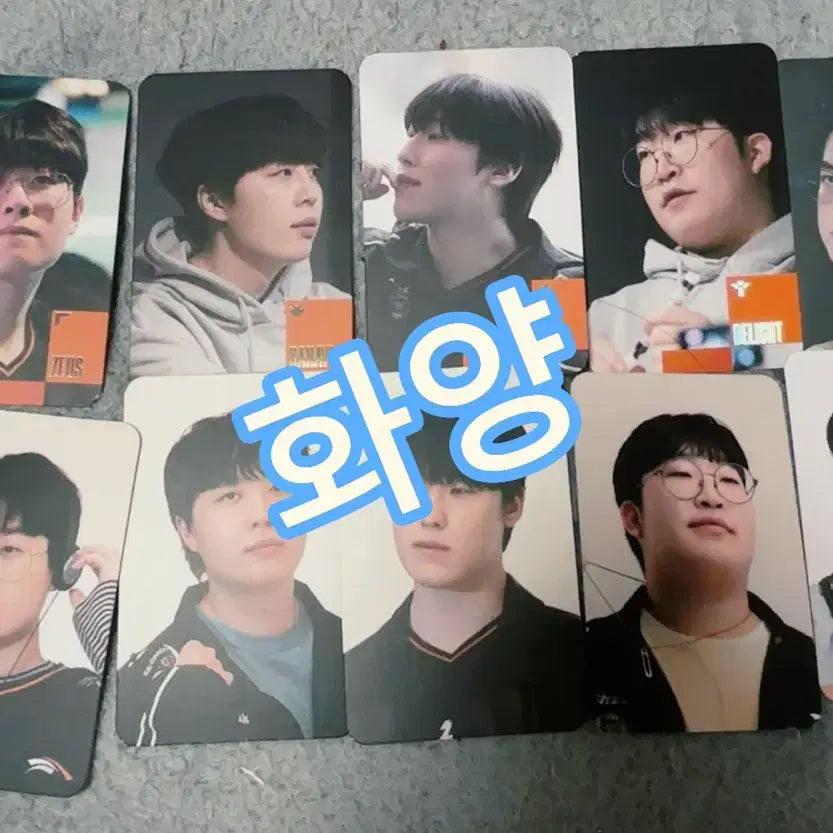 [BUNJANG] HLE April Monthly Photocard / [멤버십 전용] 4월 월간 포토카드 HLE