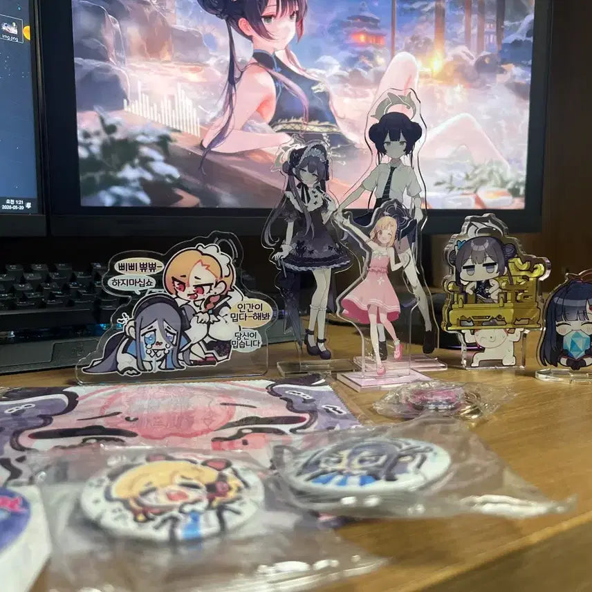 [BUNJANG] Blue Archive x One Piece Momoi Acrylic Stand / [공식]블루아카이브 쿠지 원피스 모모이 아크릴 스탠드