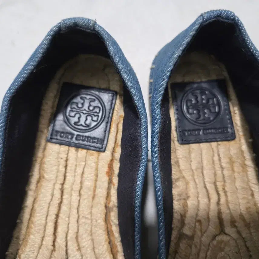 [BUNJANG] Tory Burch Denim Espadrille Wedge Sandals Size 6 / 토리버치 데님 에스파드류 사이즈6 뱃지 장식