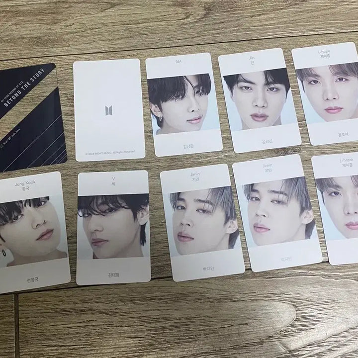 [BUNJANG] BTS BEYOND THE STORY 10th Anniversary Memoir Photocard Set / [포카 포함] 방탄소년단(BTS) BEYOND THE STORY