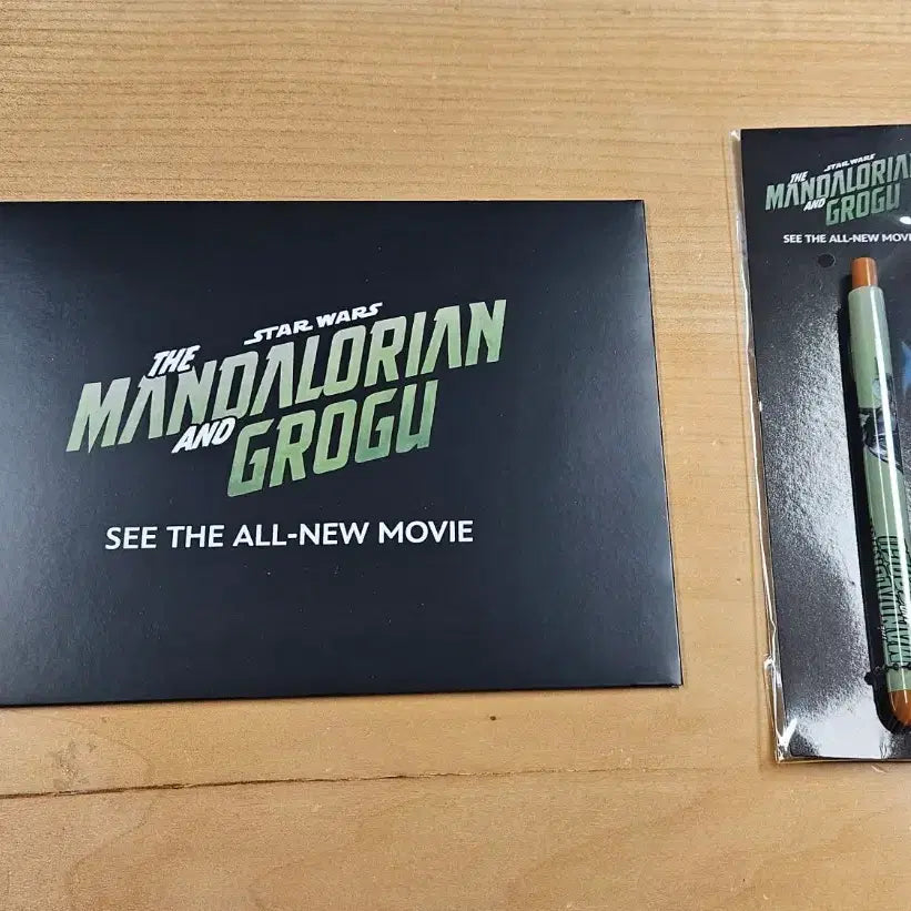 [BUNJANG] Star Wars The Mandalorian &amp; Grogu Premiere Merchandise Sticker &amp; Pen Set / 스타워즈 만달로리안&amp;그로구 시사회 굿즈(미개봉)