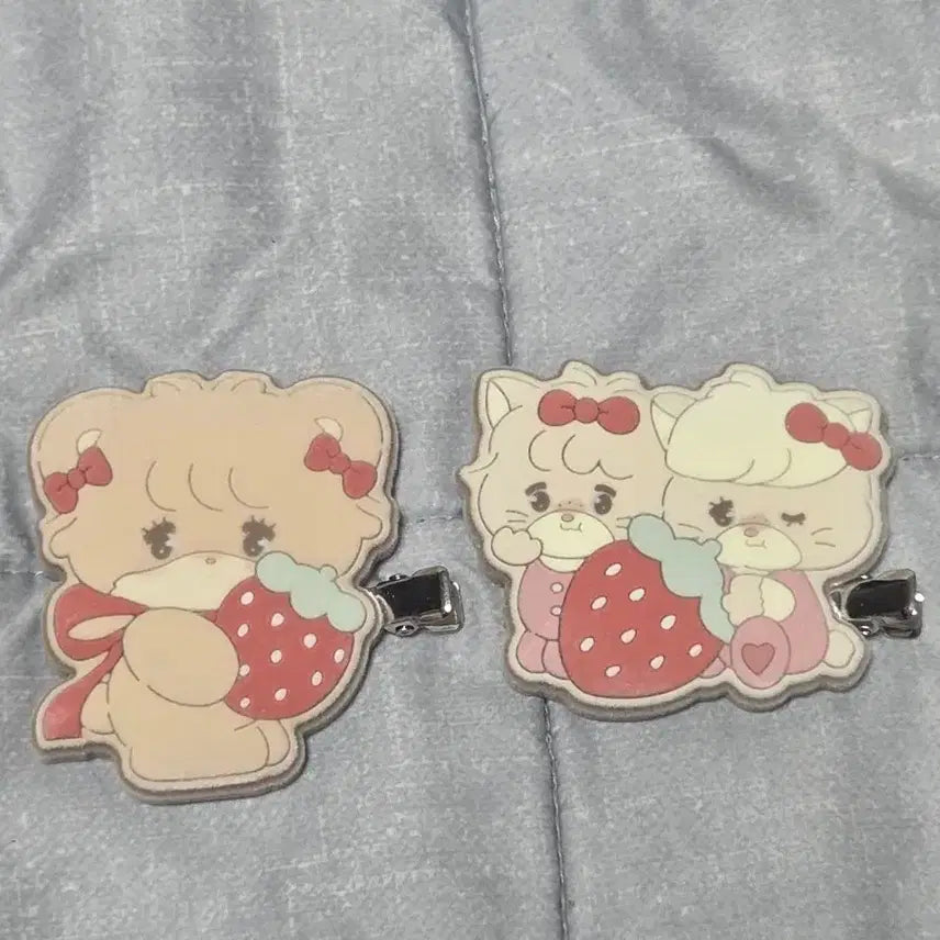 [BUNJANG] Sanrio Characters Hairpin Set (2 Pieces) / 산리오 캐릭터 헤어핀 2개 세트