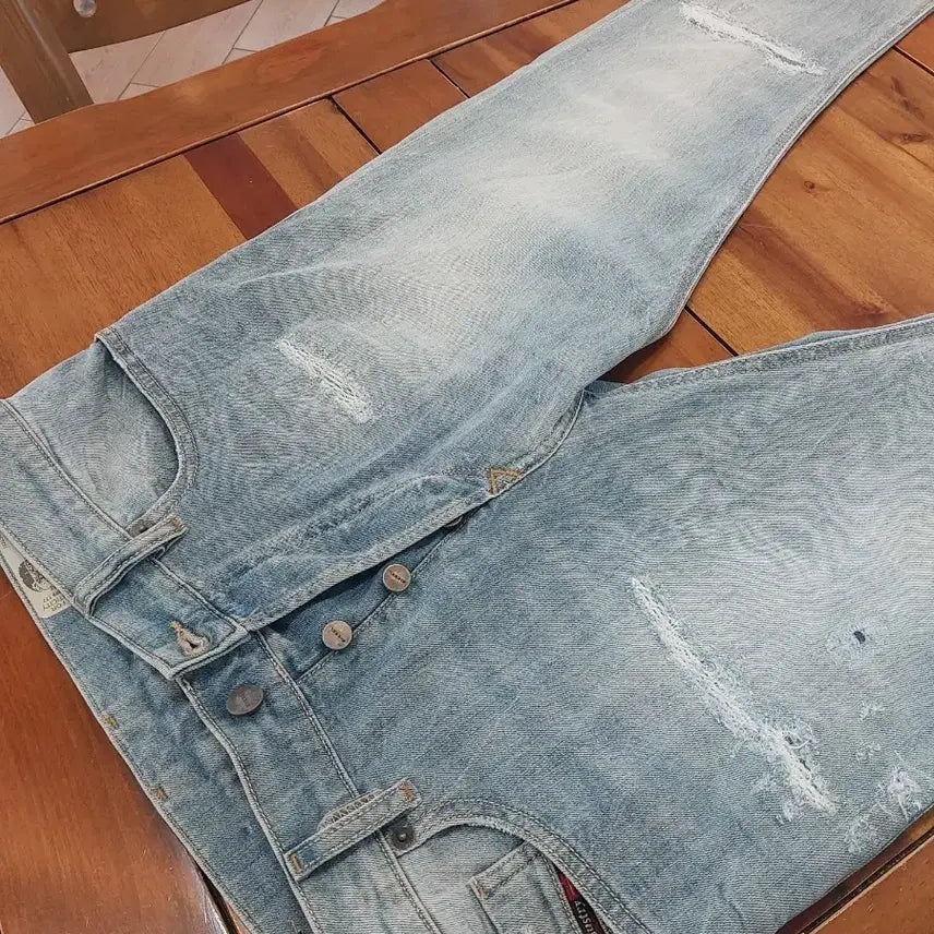 [BUNJANG] Diesel Slim Fit Light Wash Denim Jeans Size 30 / DIESEL 디젤 데님 청바지 30인치 연청워싱 슬림핏 택포3만원