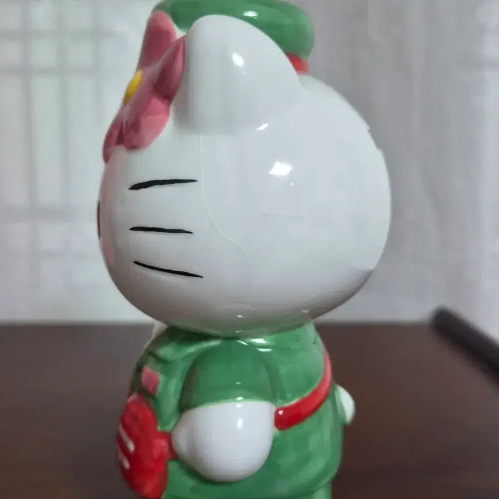 [BUNJANG] Sanrio Hello Kitty 2003 Post Office Collaboration Ceramic Piggy Bank / 03년 고전 키티 우체국 콜라보 저금통
