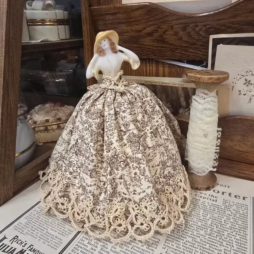 [BUNJANG] Vintage French Bisque Half-Doll Pincushion / 빈티지 프랑스 비스크 하프돌 핀쿠션