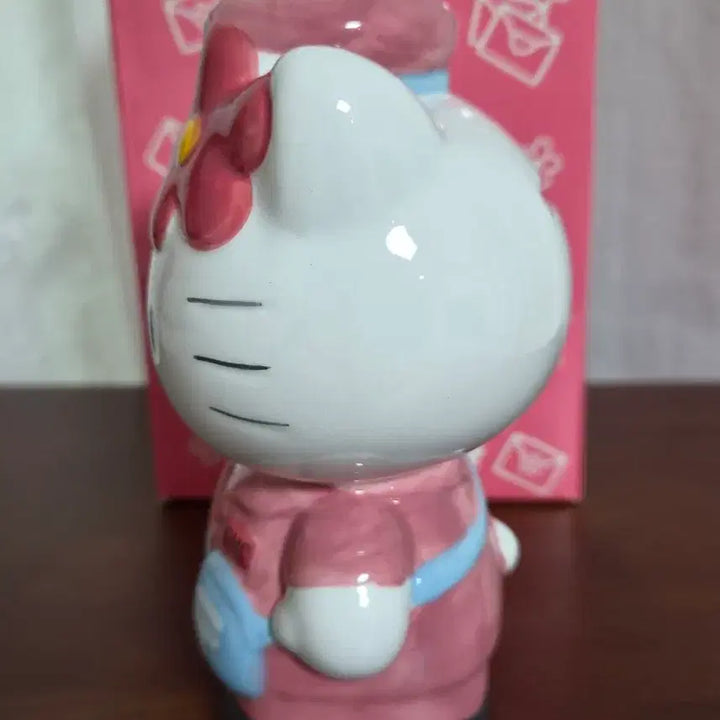[BUNJANG] Sanrio Hello Kitty 2003 Post Office Collaboration Piggy Bank - Vintage / 03년 고전키티 우체국 콜라보 저금통