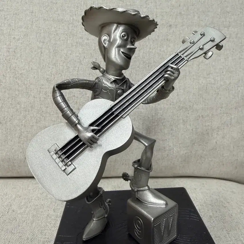 [BUNJANG] Royal Selangor Disney 100th Anniversary Woody Limited Edition Figurine / 로얄셀랑고르 디즈니 100주년 우디(한정판 전세계 1000개)